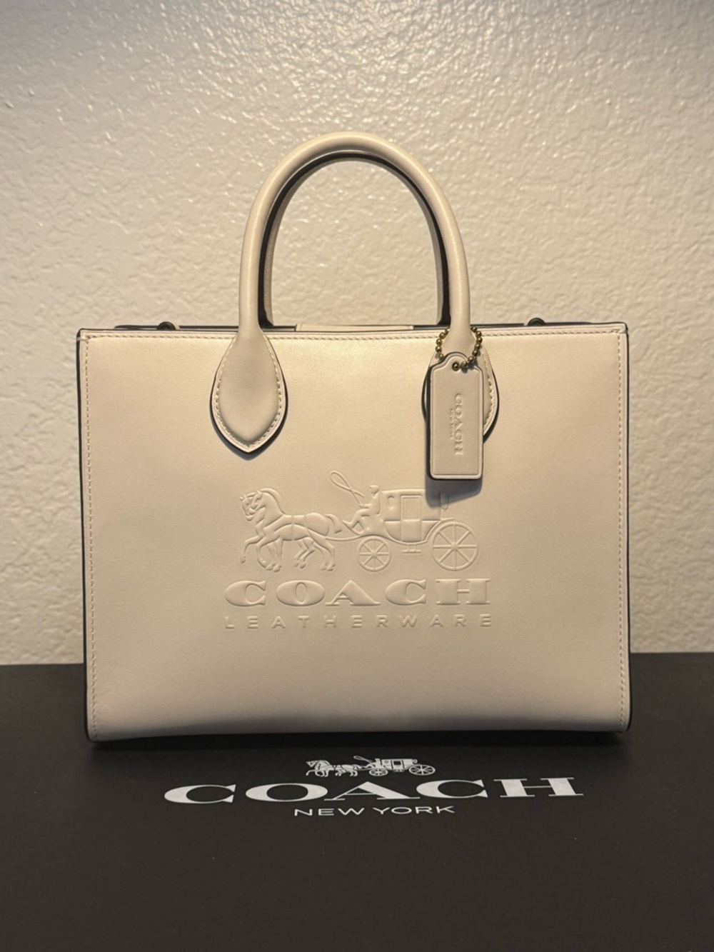 Coach Ace Tote 26 - Chalk